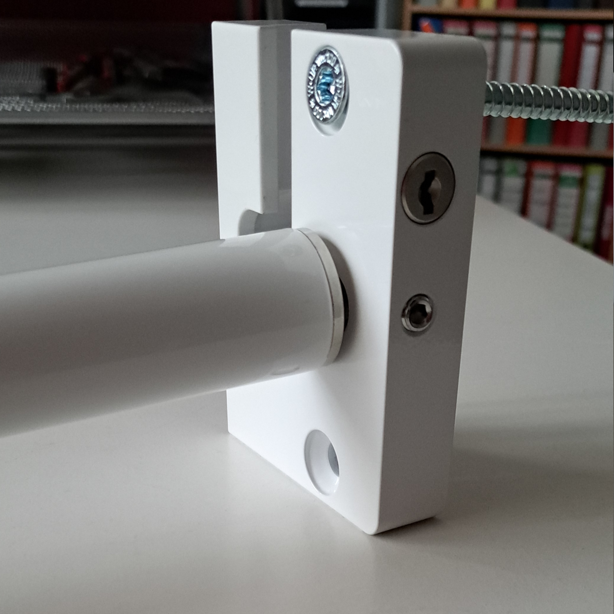 ADE Sicherungsstange VARIO - speziell entwickelt für Kippfenster